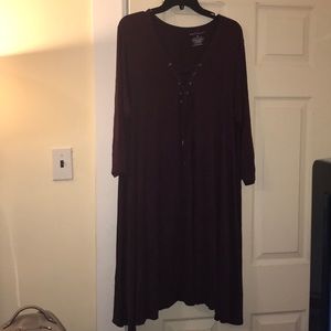 Boutique + Burgundy Quarter Length Dress